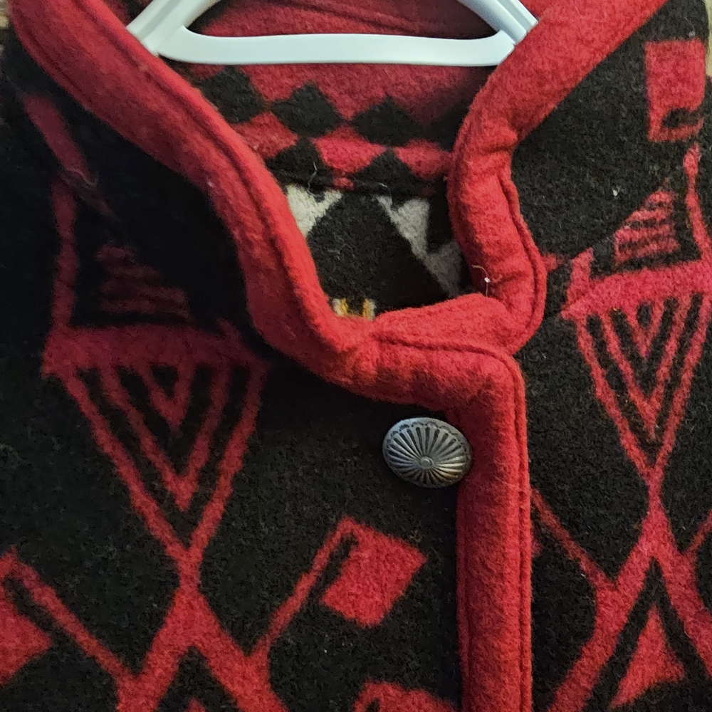 Women's Multicolor Patterned Coat - Picture 6 of 12